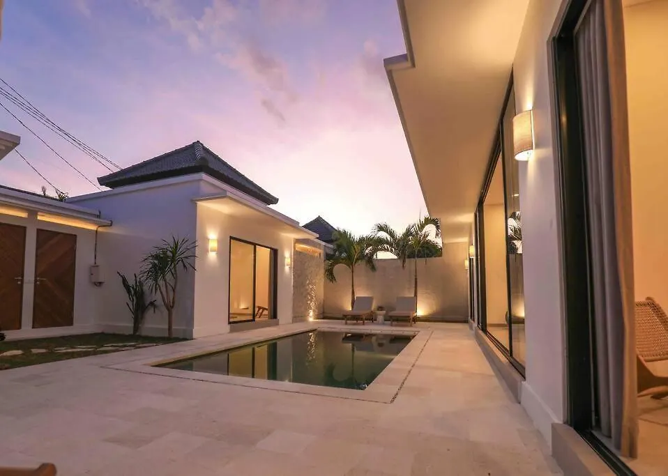 סמיניאק Villa Efire-3 Bedroom With Pool 0*,